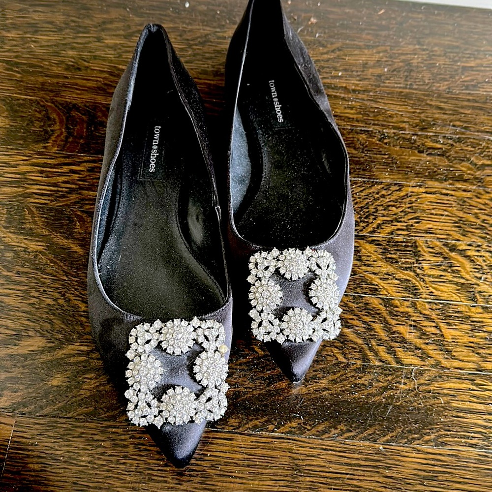 Town Shoes ballet flat.